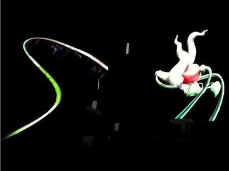 the wall gerald scarfe flower live 2013 roger waters letzigrund